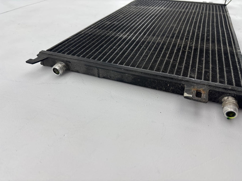 00-02 Saturn S Sw2 1.9L A/C Air Conditioning Condenser