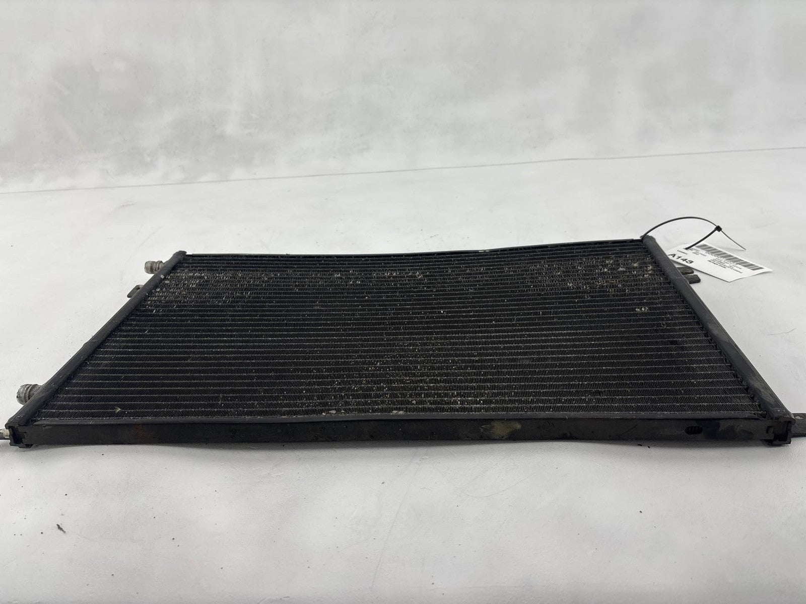 00-02 Saturn S Sw2 1.9L A/C Air Conditioning Condenser