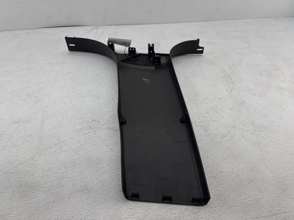 12-19 Range Rover Evoque L538 Right Passenger Side Lower B Pillar Trim Oem