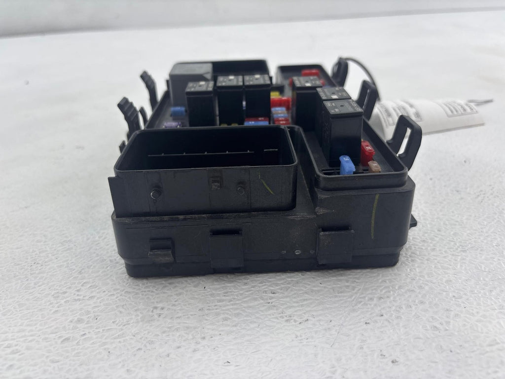 17-20 FORD FUSION 2.0L HYBRID ENGINE FUSE RELAY BOX OEM