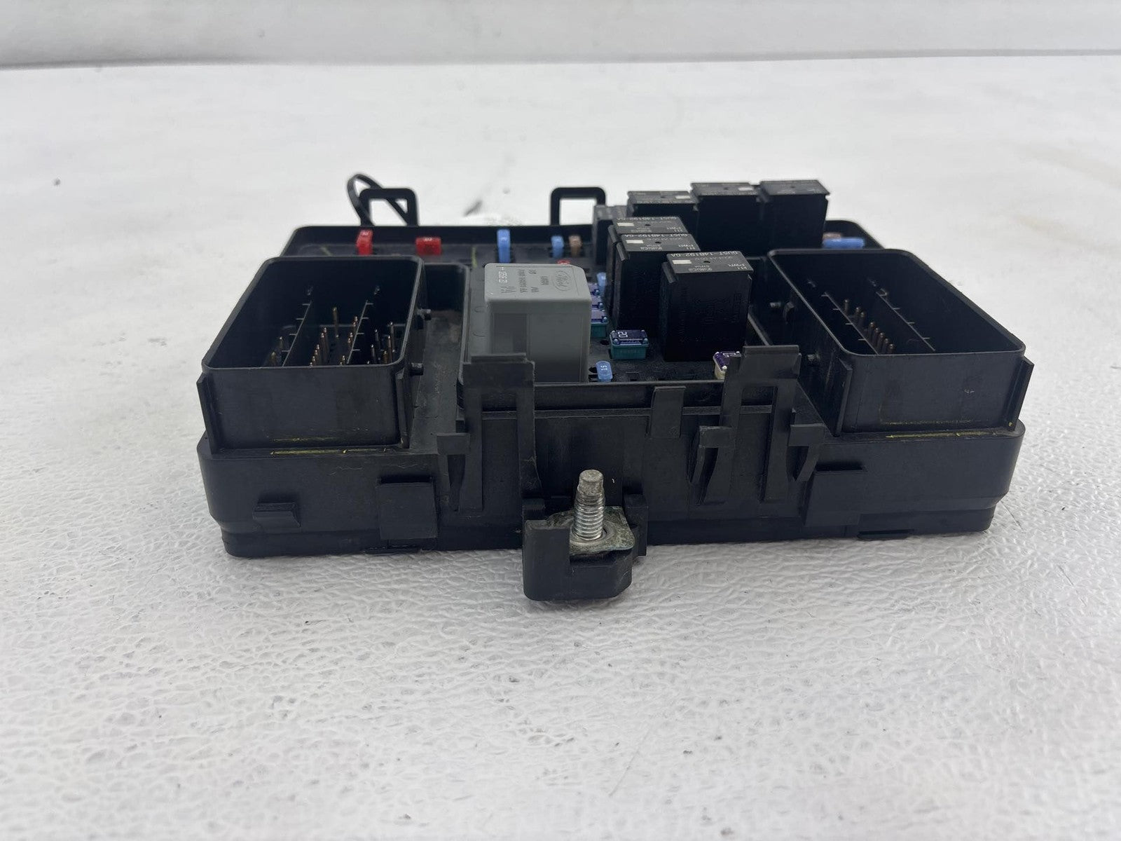 17-20 FORD FUSION 2.0L HYBRID ENGINE FUSE RELAY BOX OEM