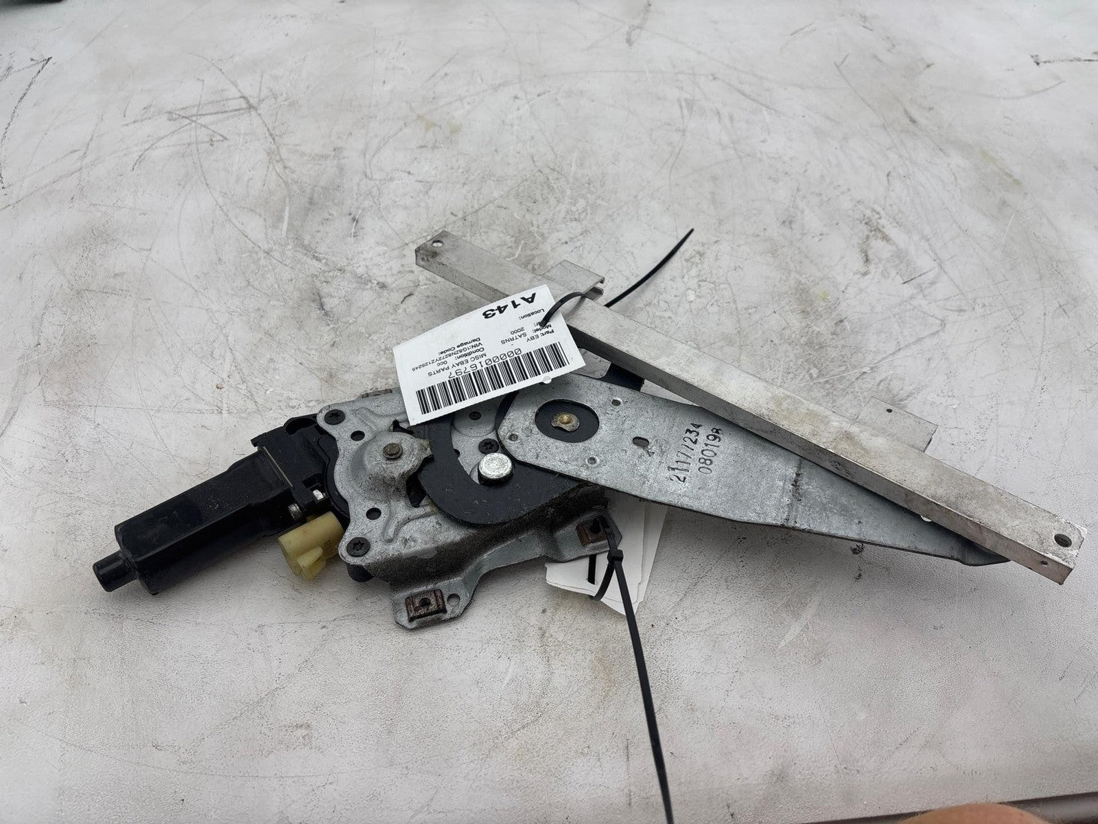 00-02 Saturn Sw2 Rear Passenger Side Door Window Regulator Oem