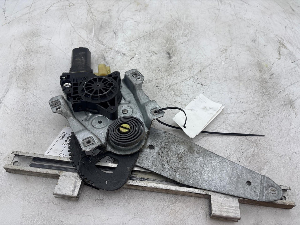00-02 Saturn Sw2 Rear Passenger Side Door Window Regulator Oem