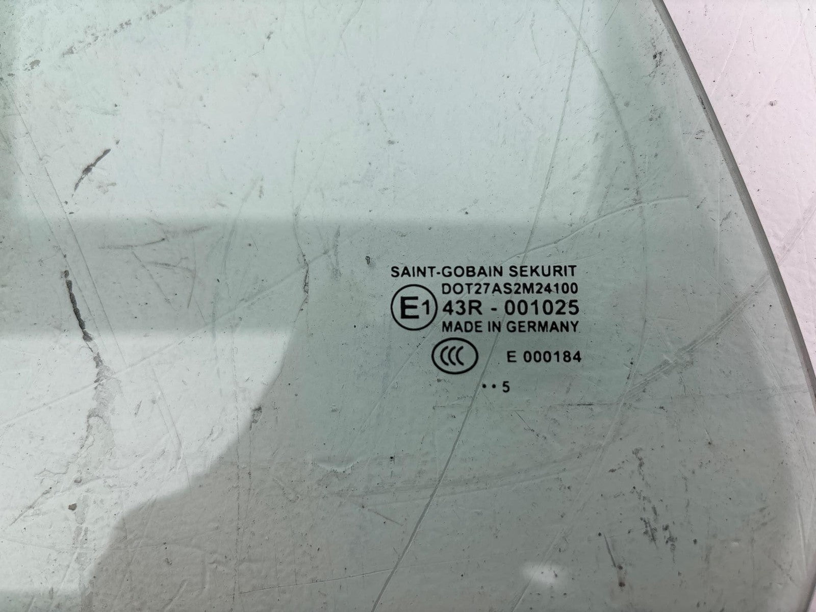 1997-2004 Porsche Boxster 986 Front Left Side Door Window Glass OEM