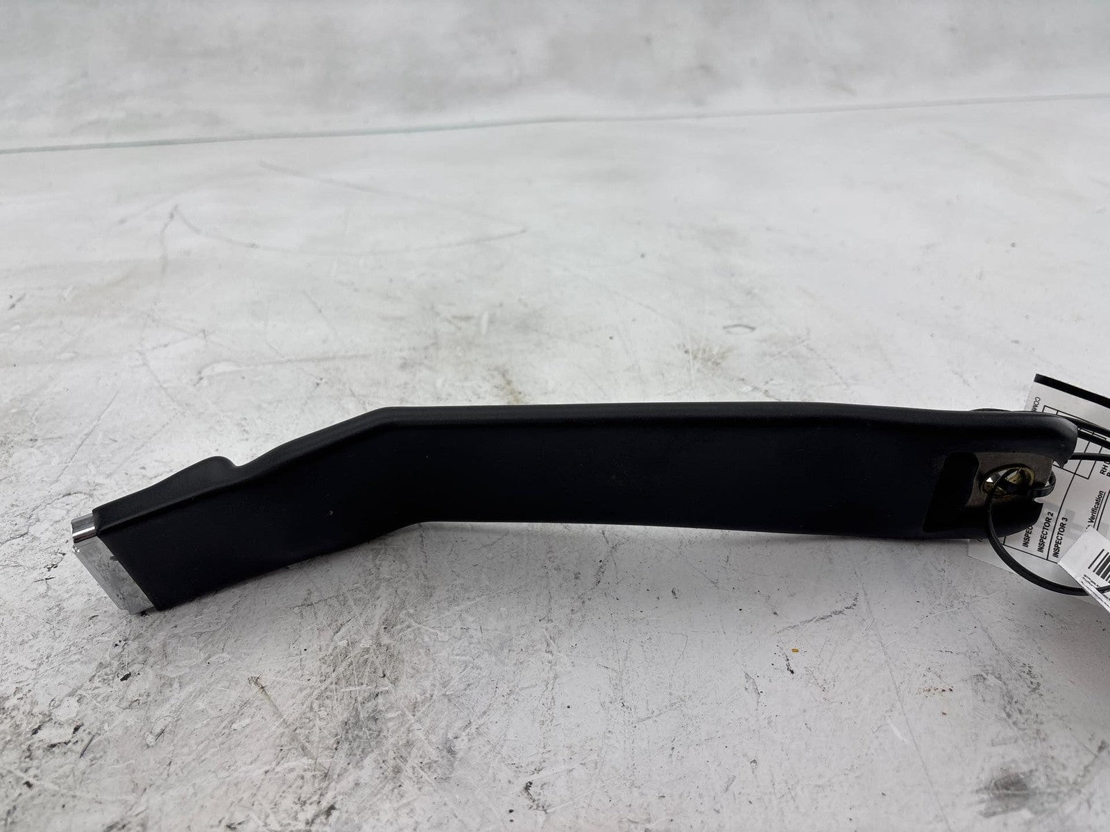 1984-1996 Chevrolet Corvette Front Left Seat Belt Buckle OEM