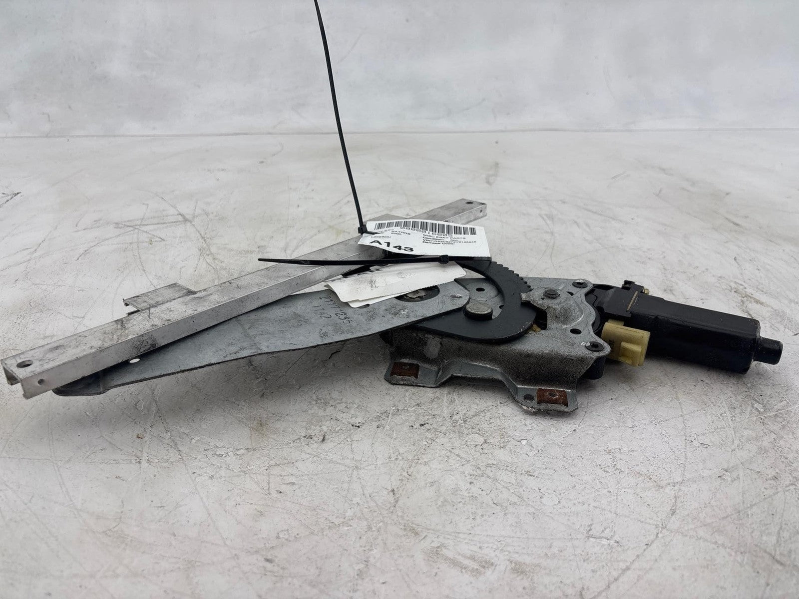 00-02 Saturn Sw2 Rear Driver Side Door Window Regulator Oem
