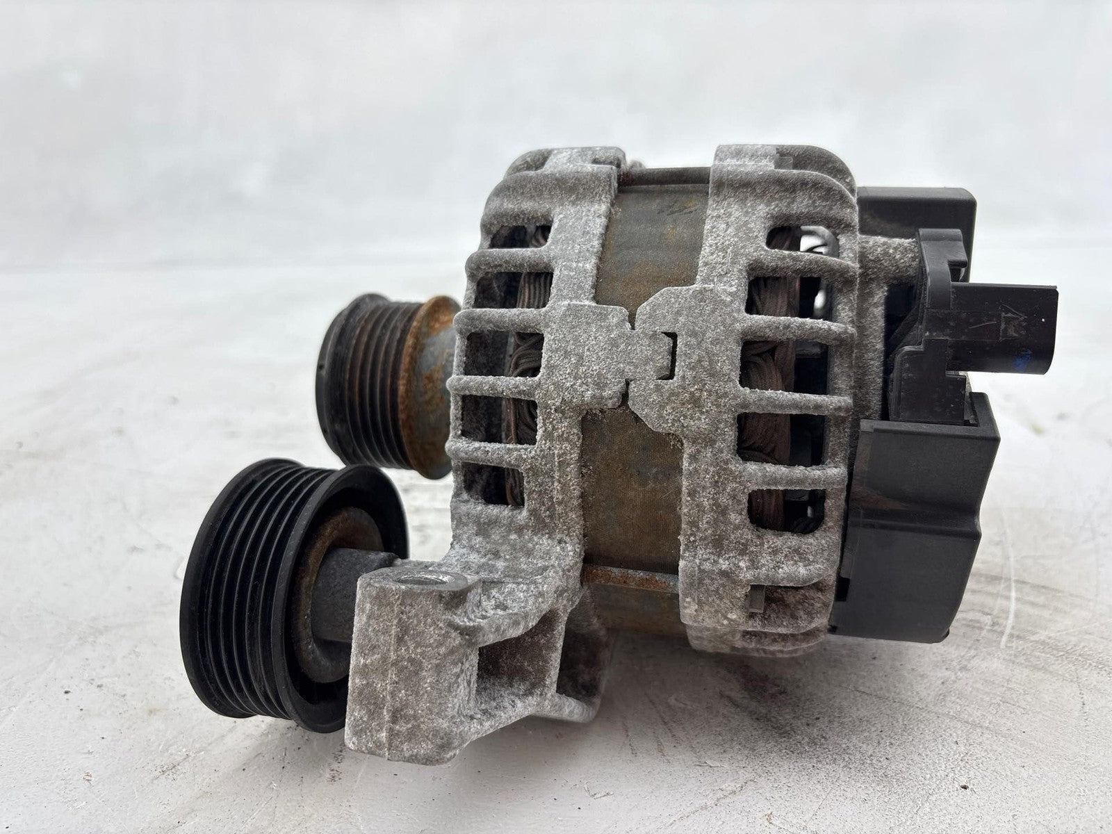 12-17 Land Rover RANGE ROVER EVOQUE 2.0L Alternator BJ3210300CC