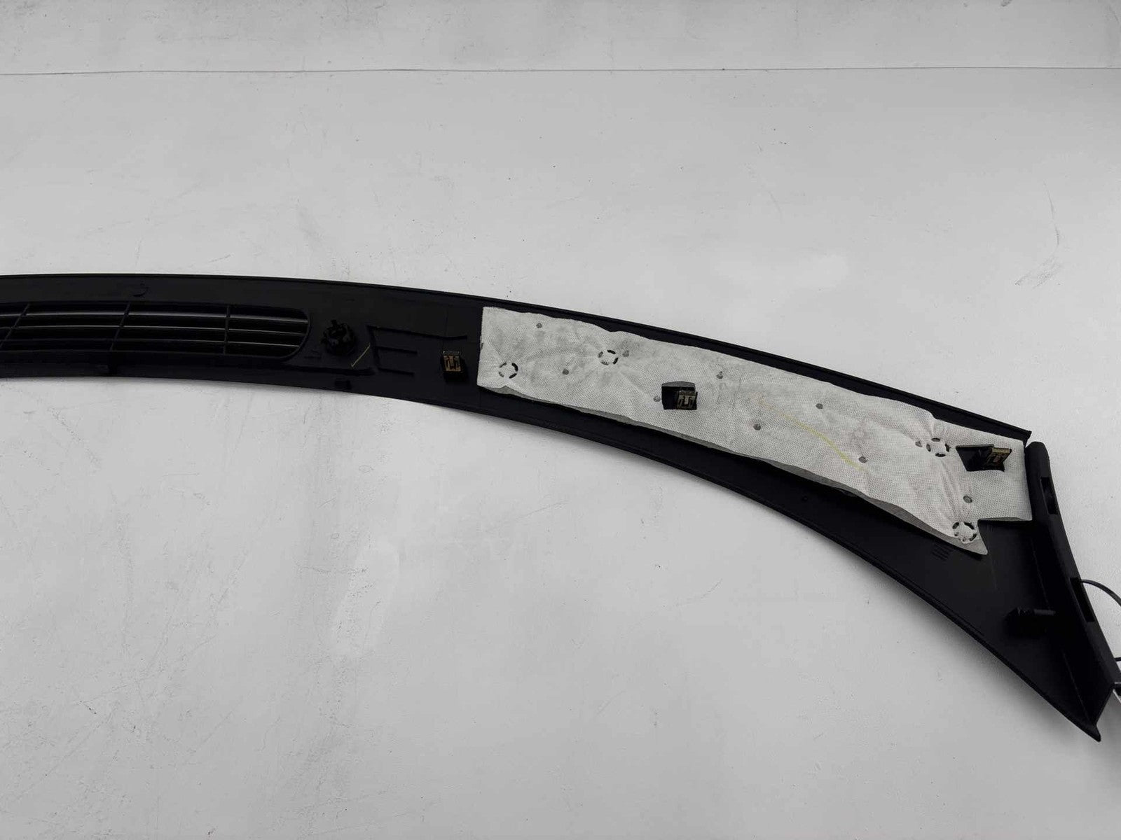 11-12 Chevrolet Traverse Front Dash Instrument Upper Defroster Grille Panel Oem