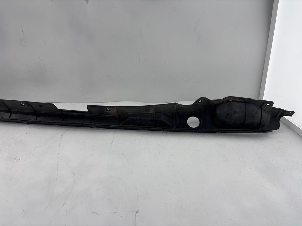 19-24 Cadillac Xt4 Windshield Wiper Cowl Upper Extension Panel Cover Oem