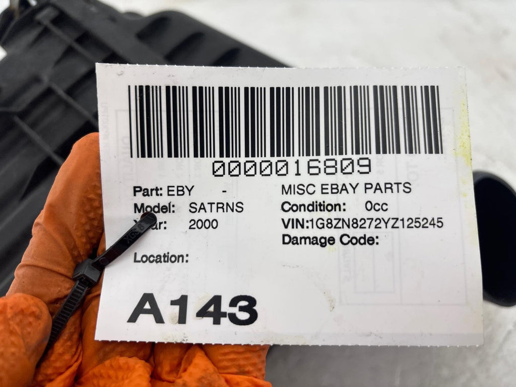 00-02 Saturn Sw2 1.9L Air Intake Cleaner Box 21008301