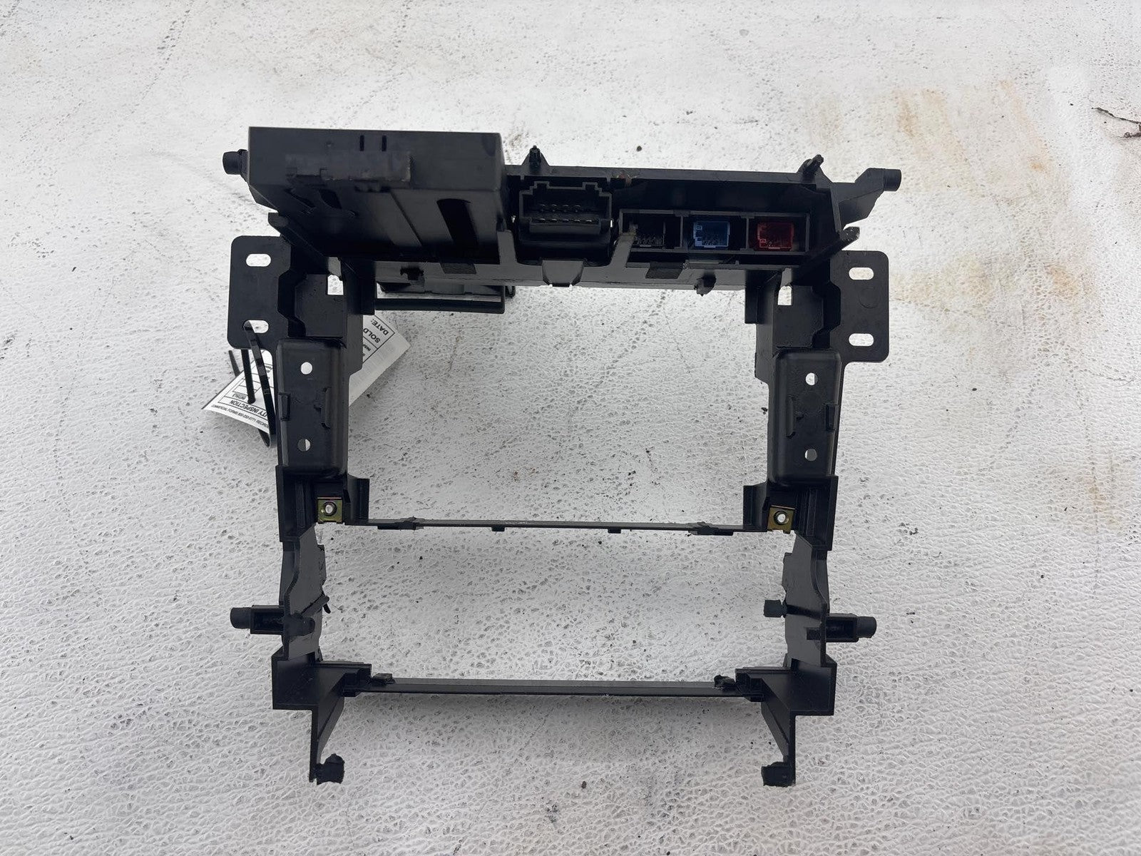 2000-2002 Audi S4 Stereo Radio/ Climate Control Mounting Bracket Oem