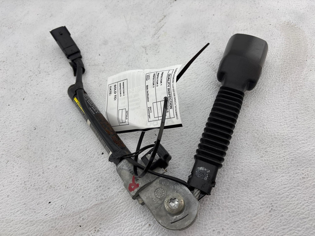 10-12 Taurus Seat Belt Front Bucket Seat Passenger Buckle