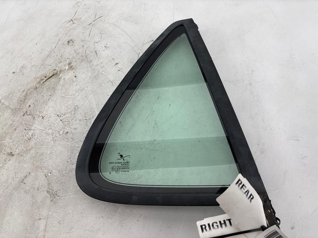 1999-2010 Saab 9-5 Aero Passenger Right Rear Door Vent Glass Oem