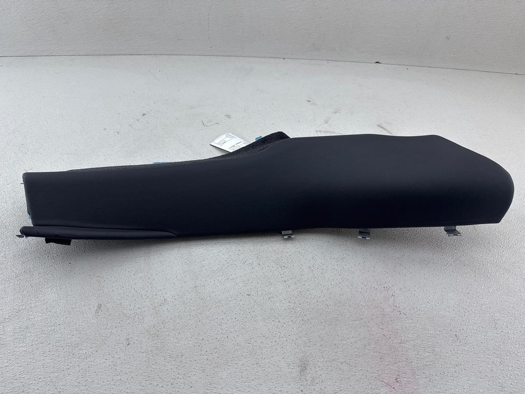 13-19 Land Rover Range Rover Rear Right C Pillar Lower Quarter Trim Panel Oem