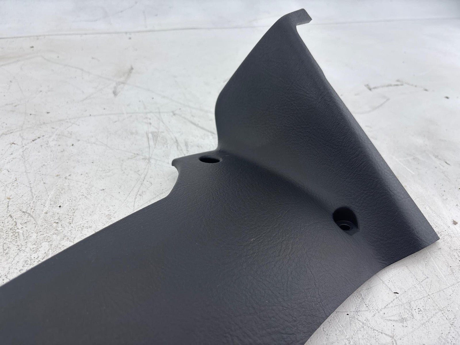 00-02 Saturn Sw2 Lower Dash Left Side Knee Bolster Trim Panel Cover Bezel