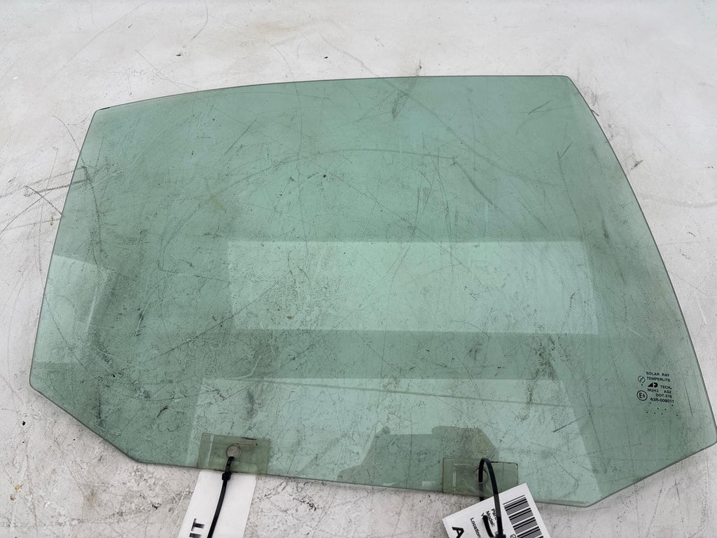00-02 Saturn Sw2 Rear Passenger Side Door Window Glass