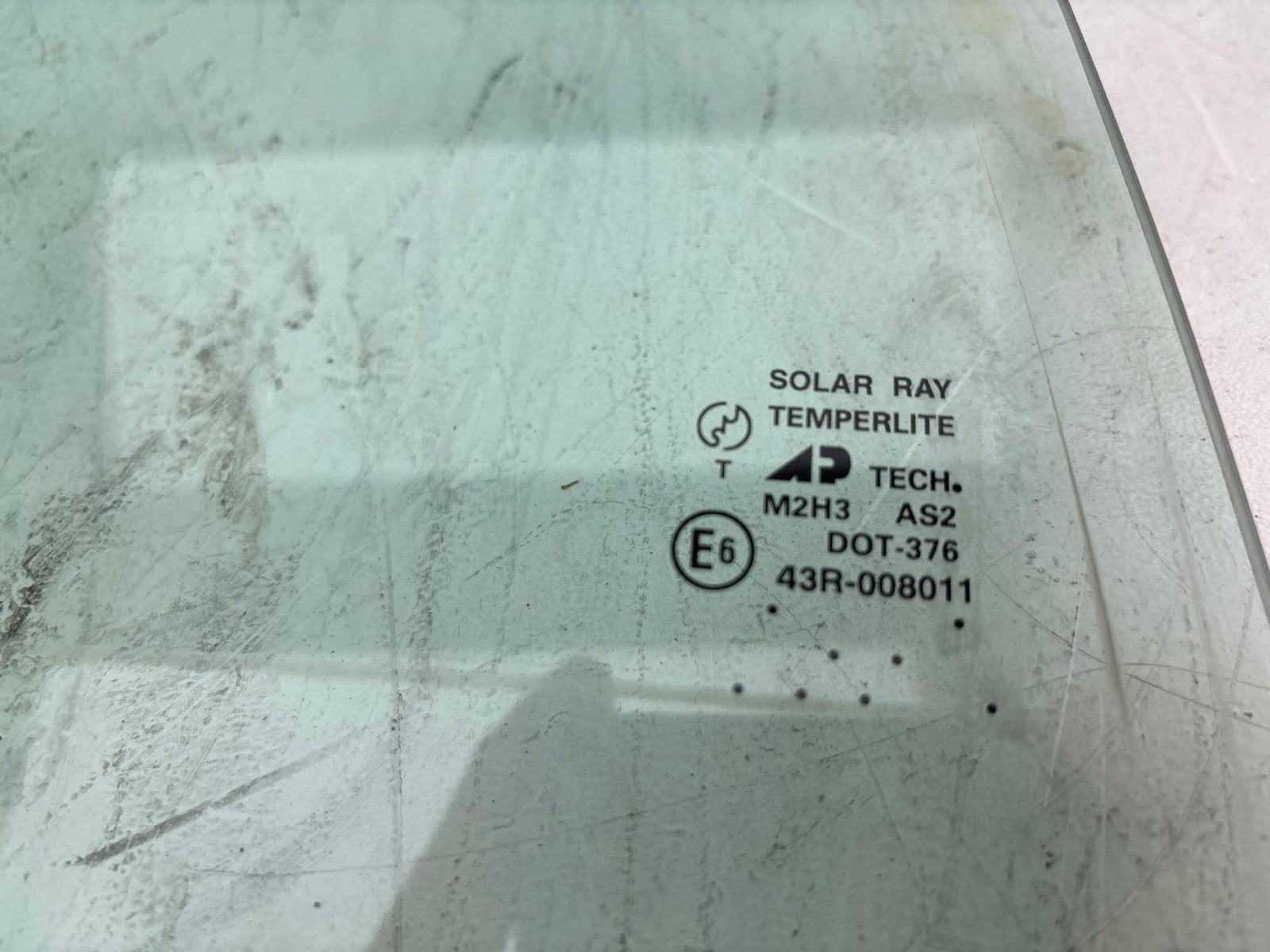 00-02 Saturn Sw2 Rear Passenger Side Door Window Glass