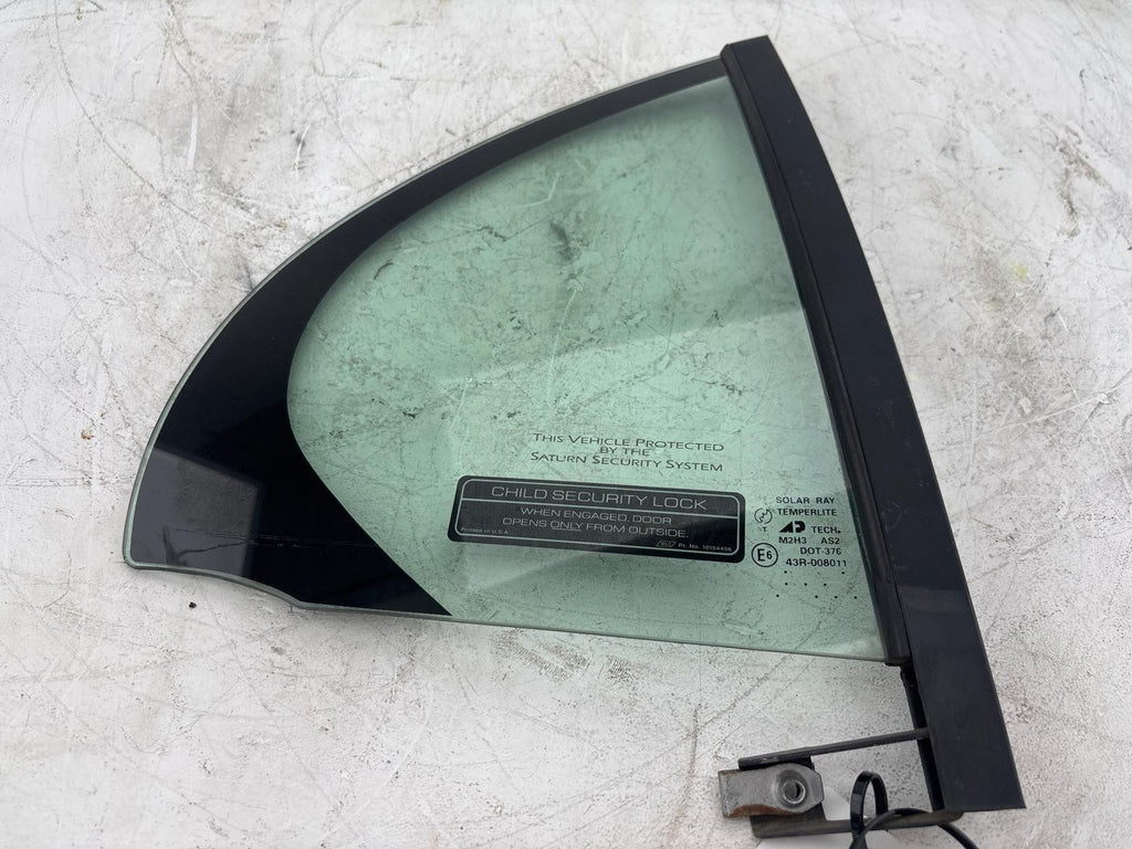 00-02 Saturn Sw2 Rear Right Door Vent Window Glass