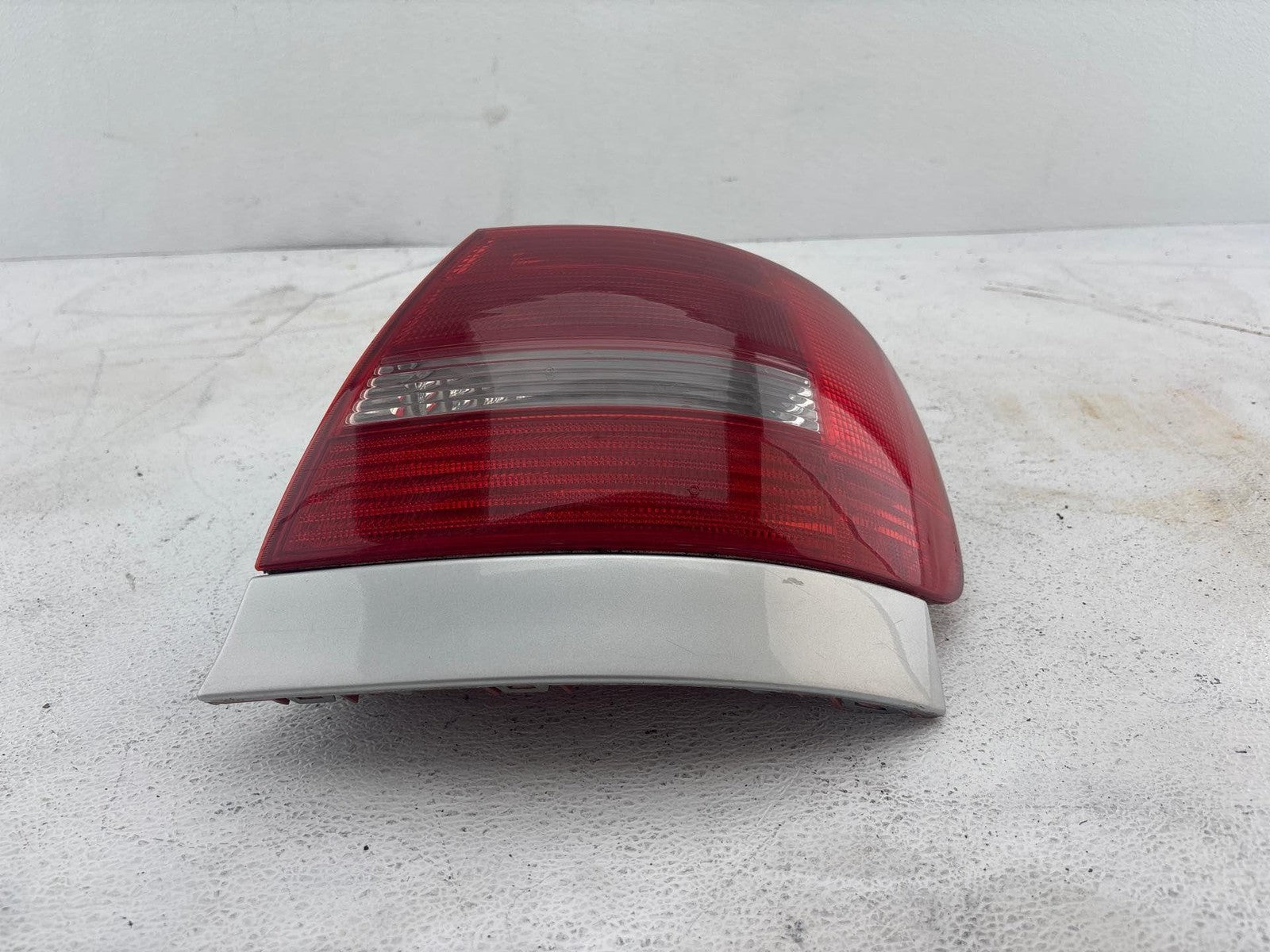 2000-2002 Audi S4 Rear Right Tail Light Lamp Assembly Oem