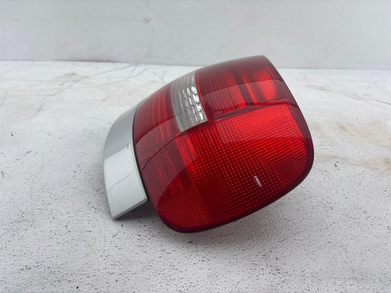 2000-2002 Audi S4 Rear Right Tail Light Lamp Assembly Oem