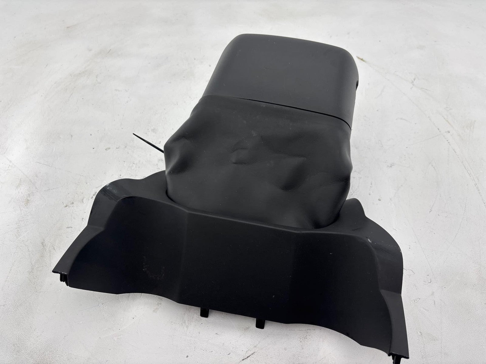 12-19 Land Rover Range Rover Evoque Steering Column Upper & Lower Cover Oem