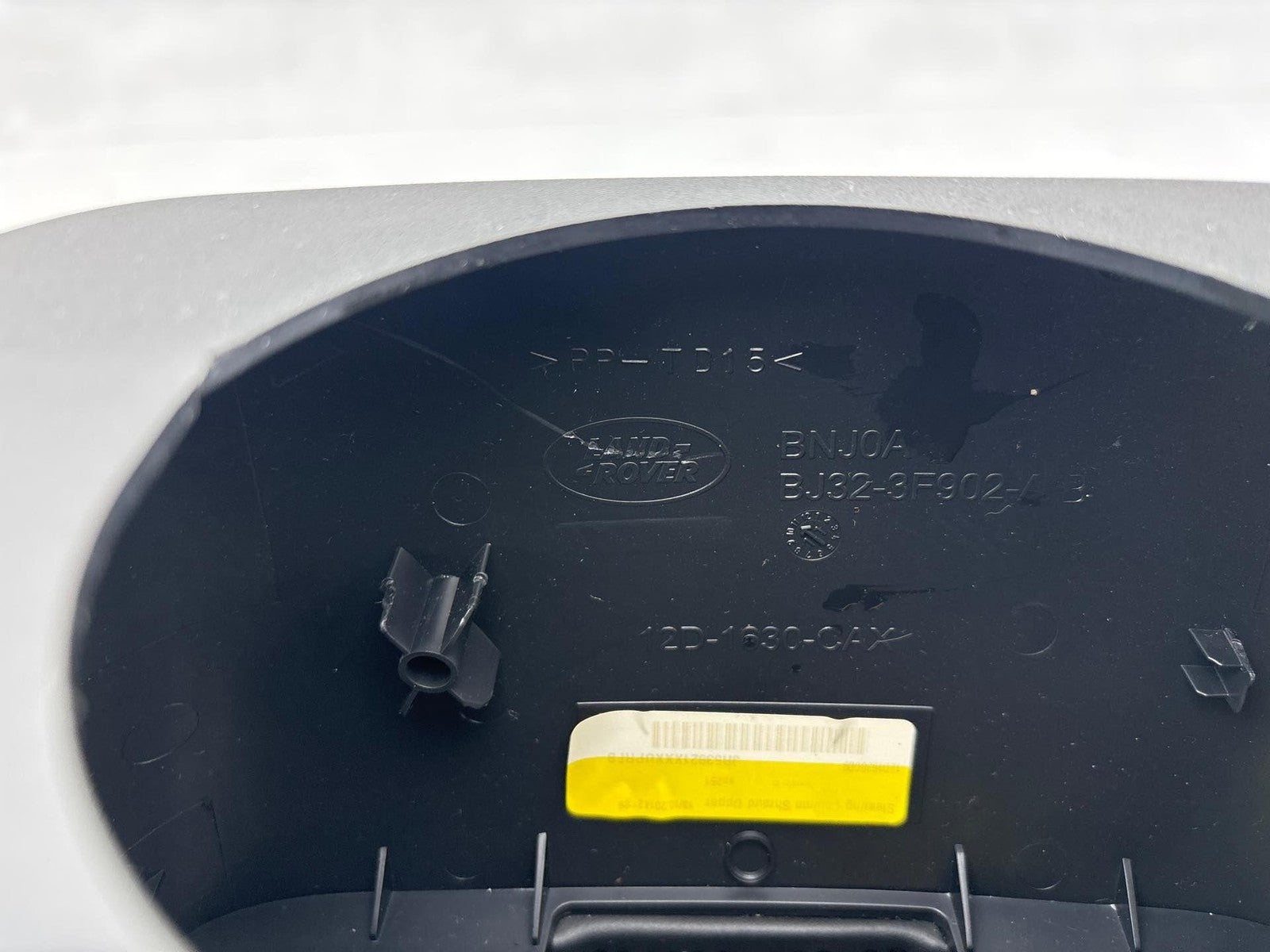 12-19 Land Rover Range Rover Evoque Steering Column Upper & Lower Cover Oem