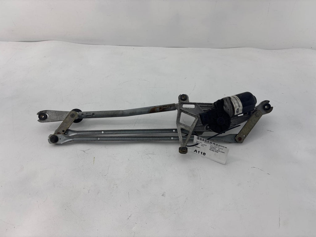 04-05 Buick Lacrosse Front Windshield Wiper Motor With Linkage