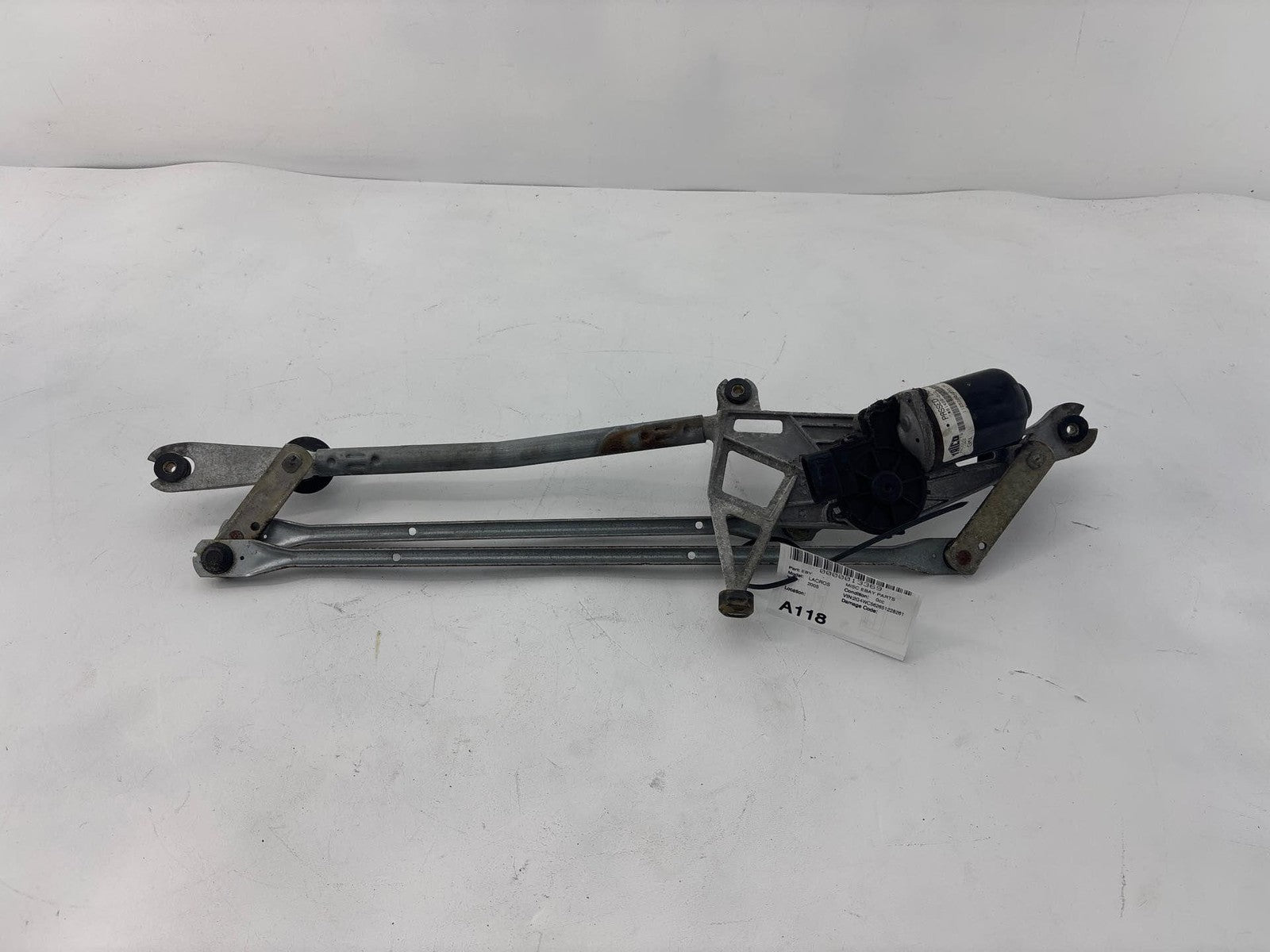 04-05 Buick Lacrosse Front Windshield Wiper Motor With Linkage