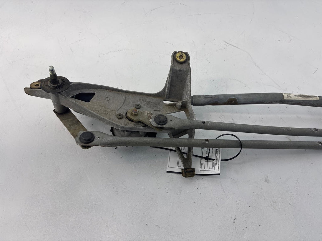 04-05 Buick Lacrosse Front Windshield Wiper Motor With Linkage