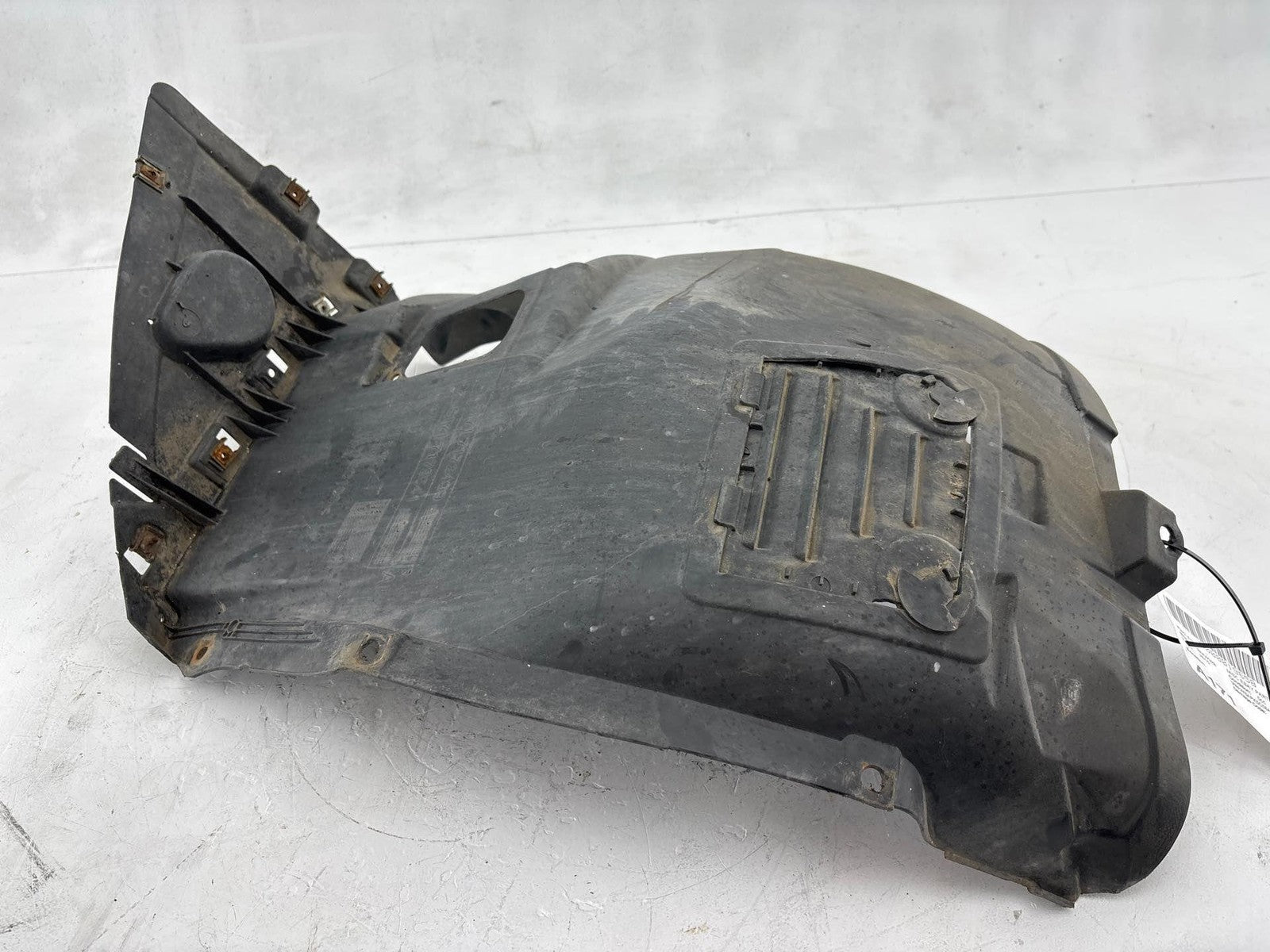 07-13 Bmw 328 335 E90 Front Left Side Fender Liner Wheel Splash Shield Oem