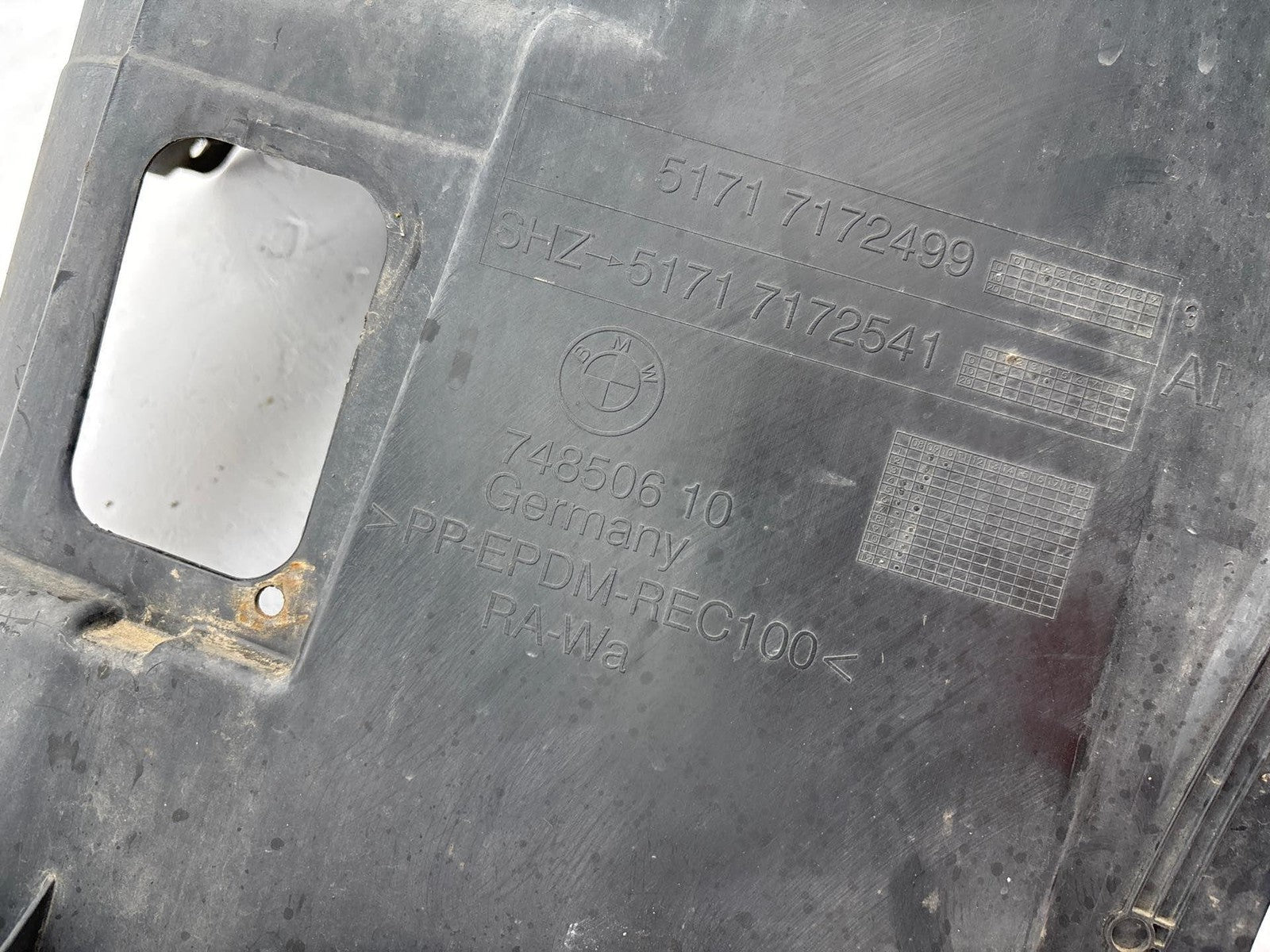 07-13 Bmw 328 335 E90 Front Left Side Fender Liner Wheel Splash Shield Oem