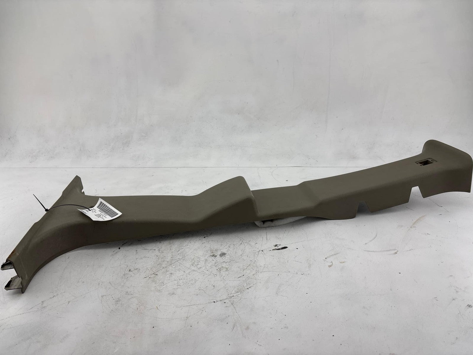 03-07 Hummer H2 Passenger Side Right Rh B Pillar Trim Panel Oem