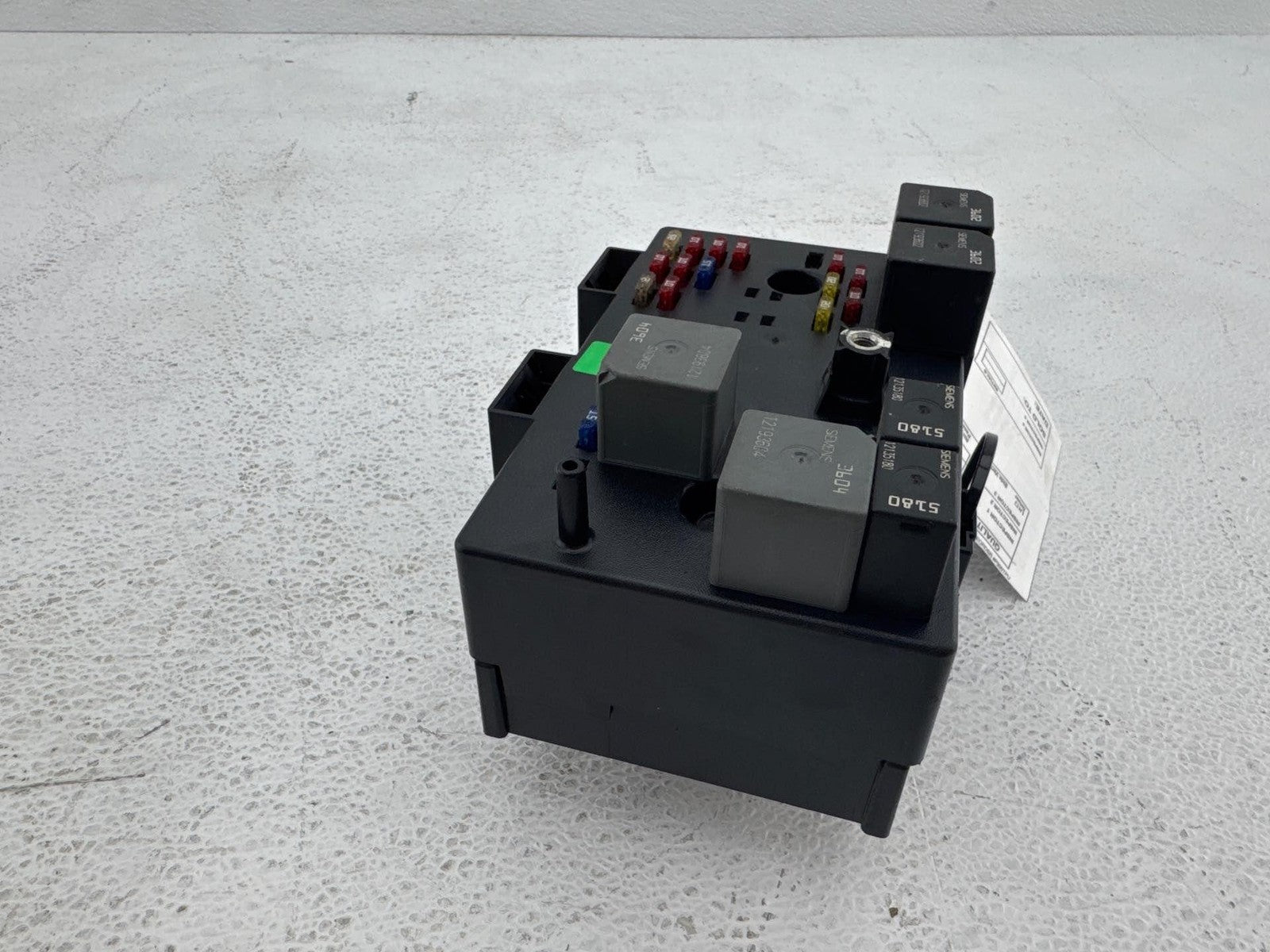 00-02 Saturn Sw2 Cabin Fuse Box