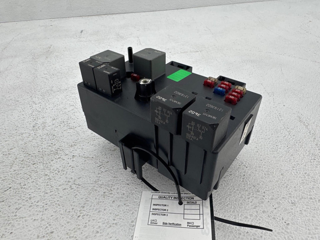 00-02 Saturn Sw2 Cabin Fuse Box