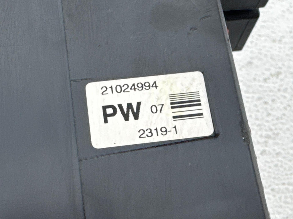 00-02 Saturn Sw2 Cabin Fuse Box