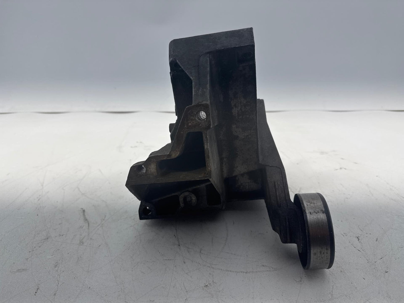 1992-1997 Ford Ranger Alternator Mounting Bracket Tensioner OEM