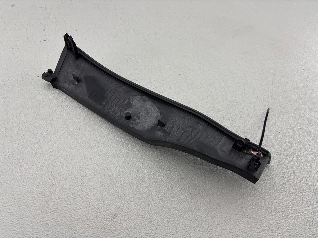 06-13 Bmw 335I E92 E88 E84 Front Left Side Windshield Cowl Heater Cover