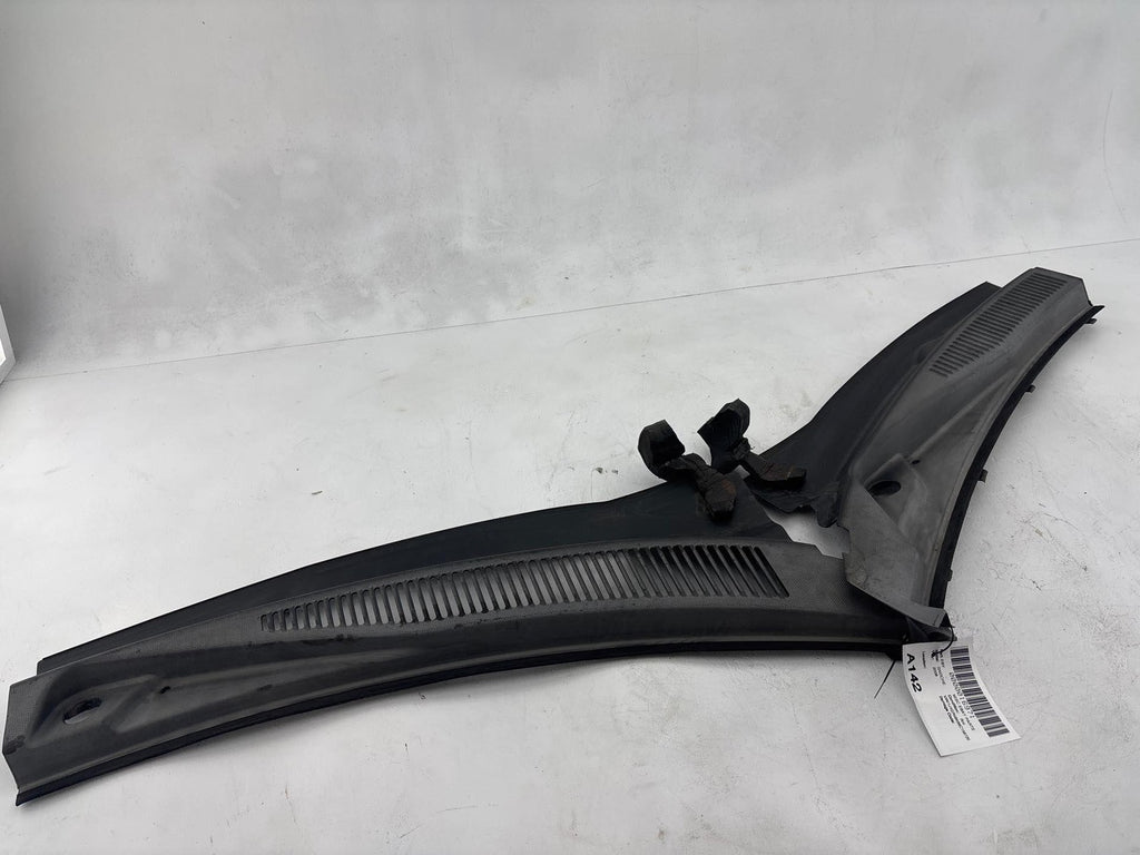 06-10 Jeep Grand Cherokee Windshield Wiper Vent Cowl Grille Panel Rh & Lh Oem