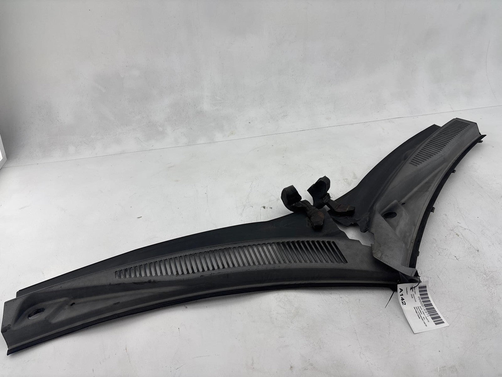 06-10 Jeep Grand Cherokee Windshield Wiper Vent Cowl Grille Panel Rh & Lh Oem