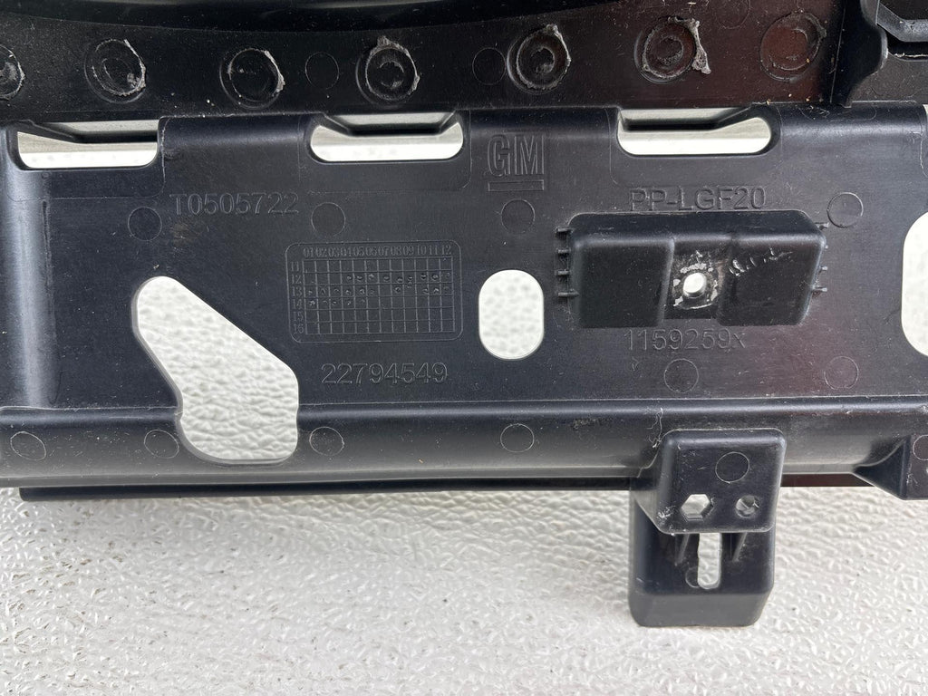 13-19 Cadillac Ats Front Driver Side Instrument Panel Knee Bolster Trim Black