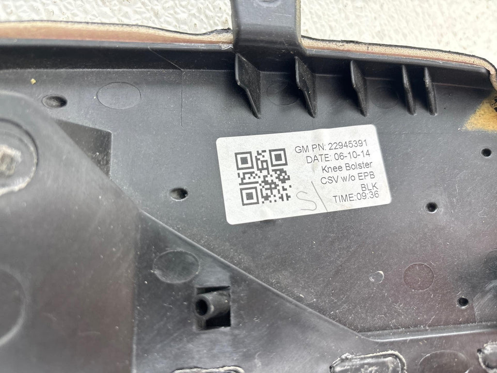 13-19 Cadillac Ats Front Driver Side Instrument Panel Knee Bolster Trim Black