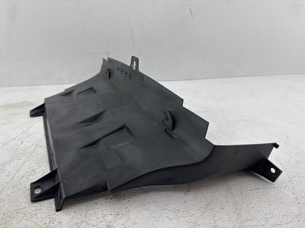 00-02 Saturn S Sw2 Duct Asmradiator Air Inlet 21031127