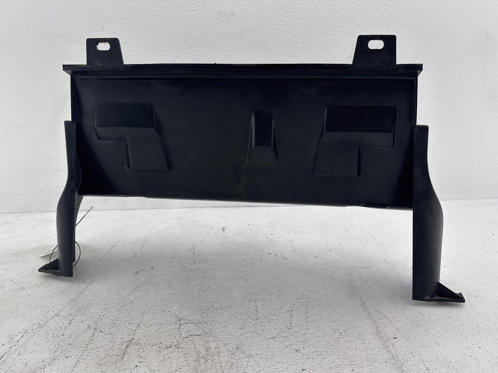 00-02 Saturn S Sw2 Duct Asmradiator Air Inlet 21031127