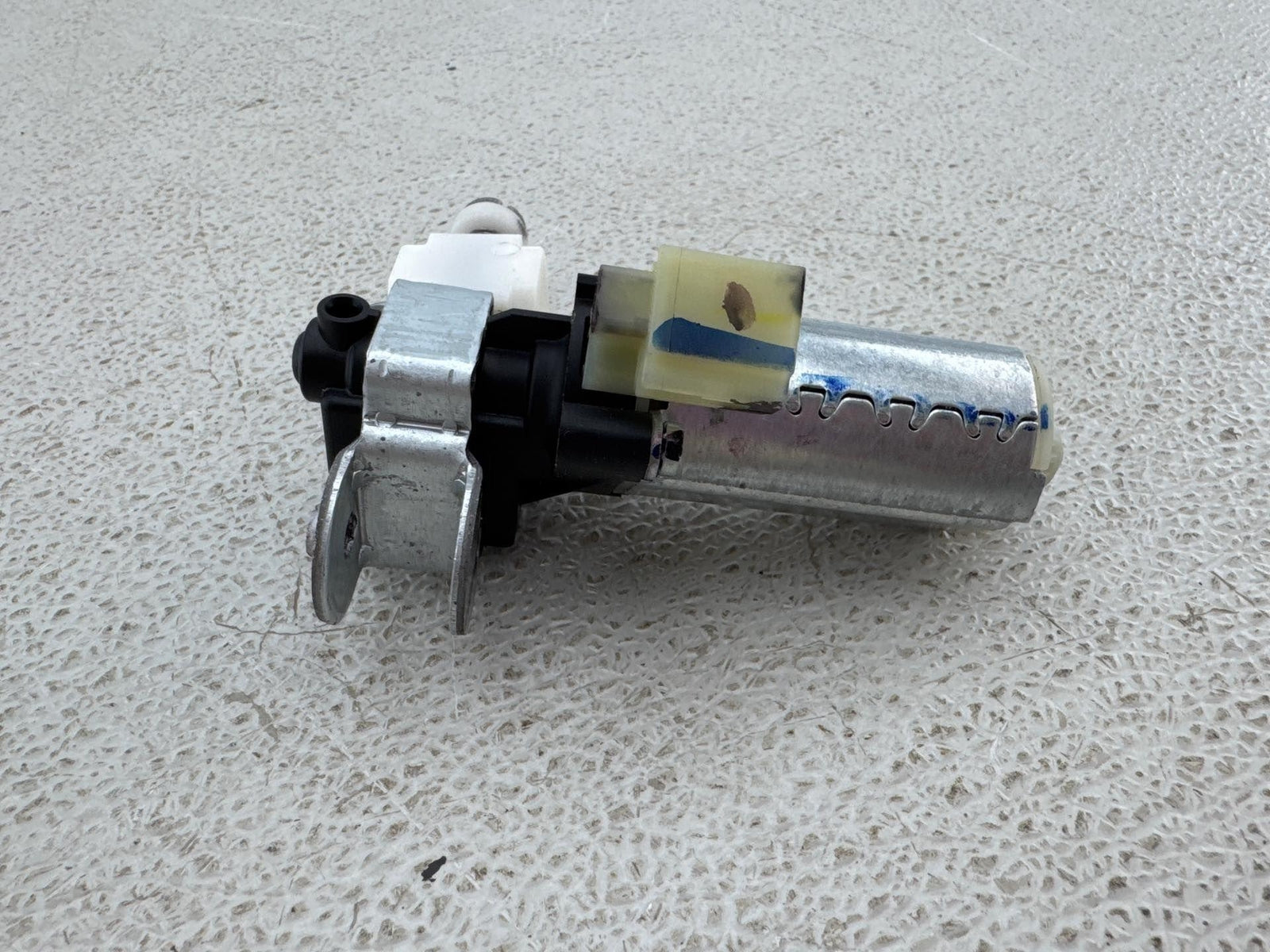 13-18 Cadillac Ats Sedan Front Right Pass Seat Adjustment Motor Oem 6004Ra3260