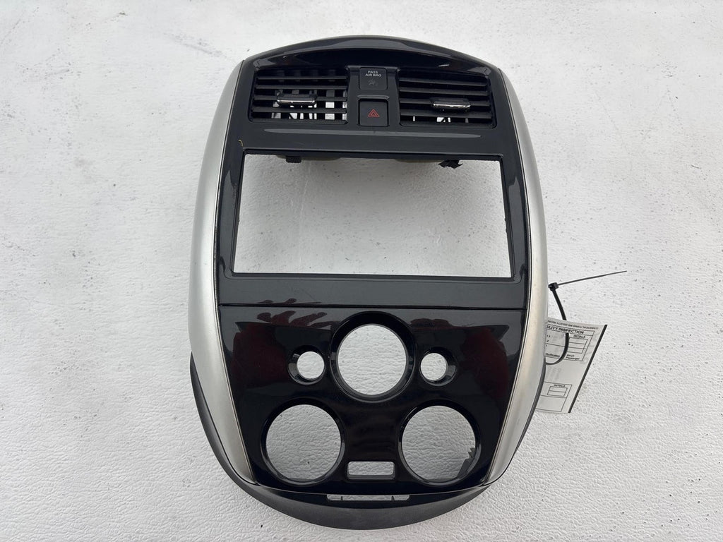 14-19 Nissan Versa Hatchback Center Dash Radio Bezel Climate Control Trim Oem