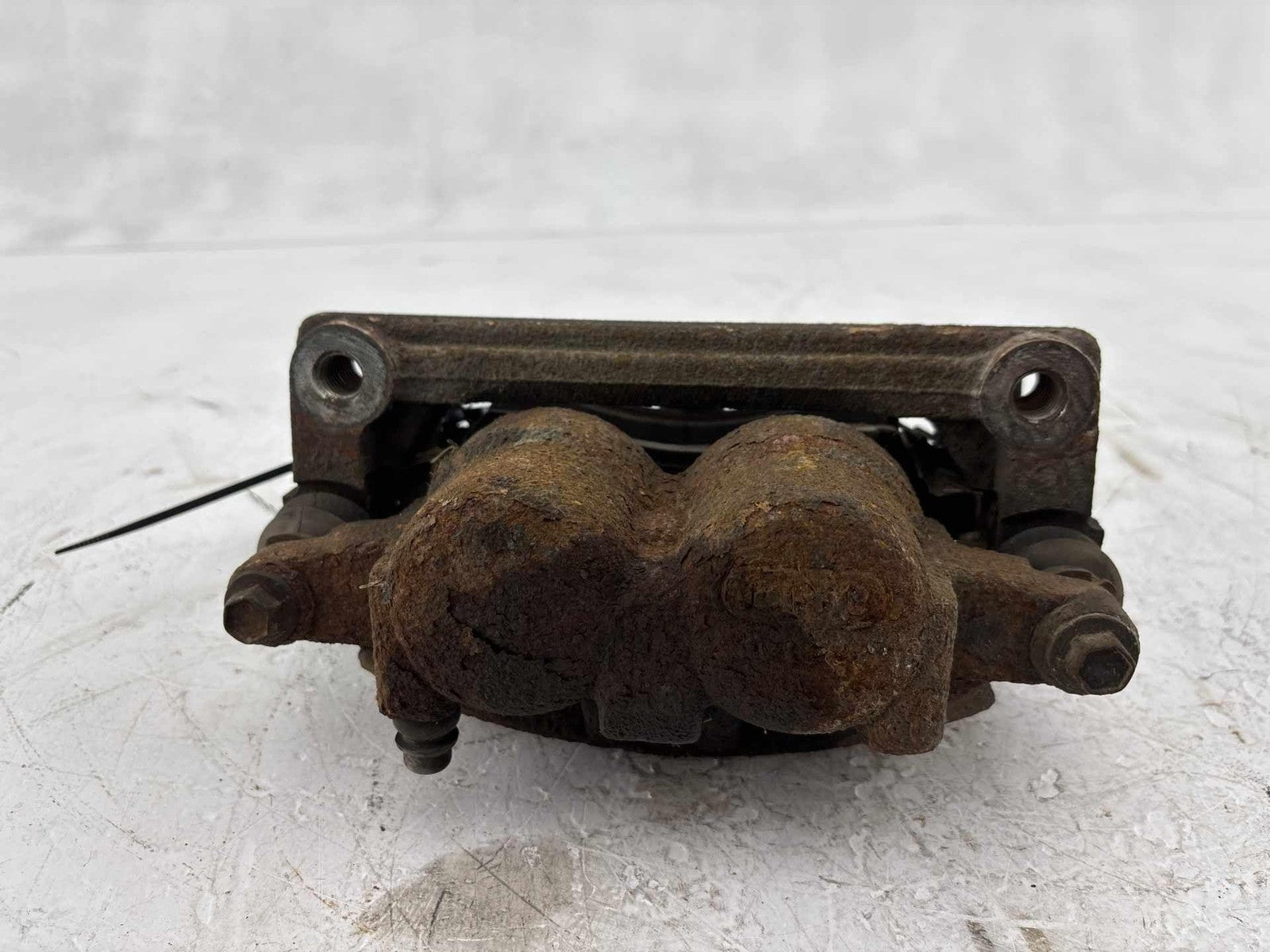 07-17 Gmc Acadia Front Right Passenger Side Brake Caliper Assembly Oem