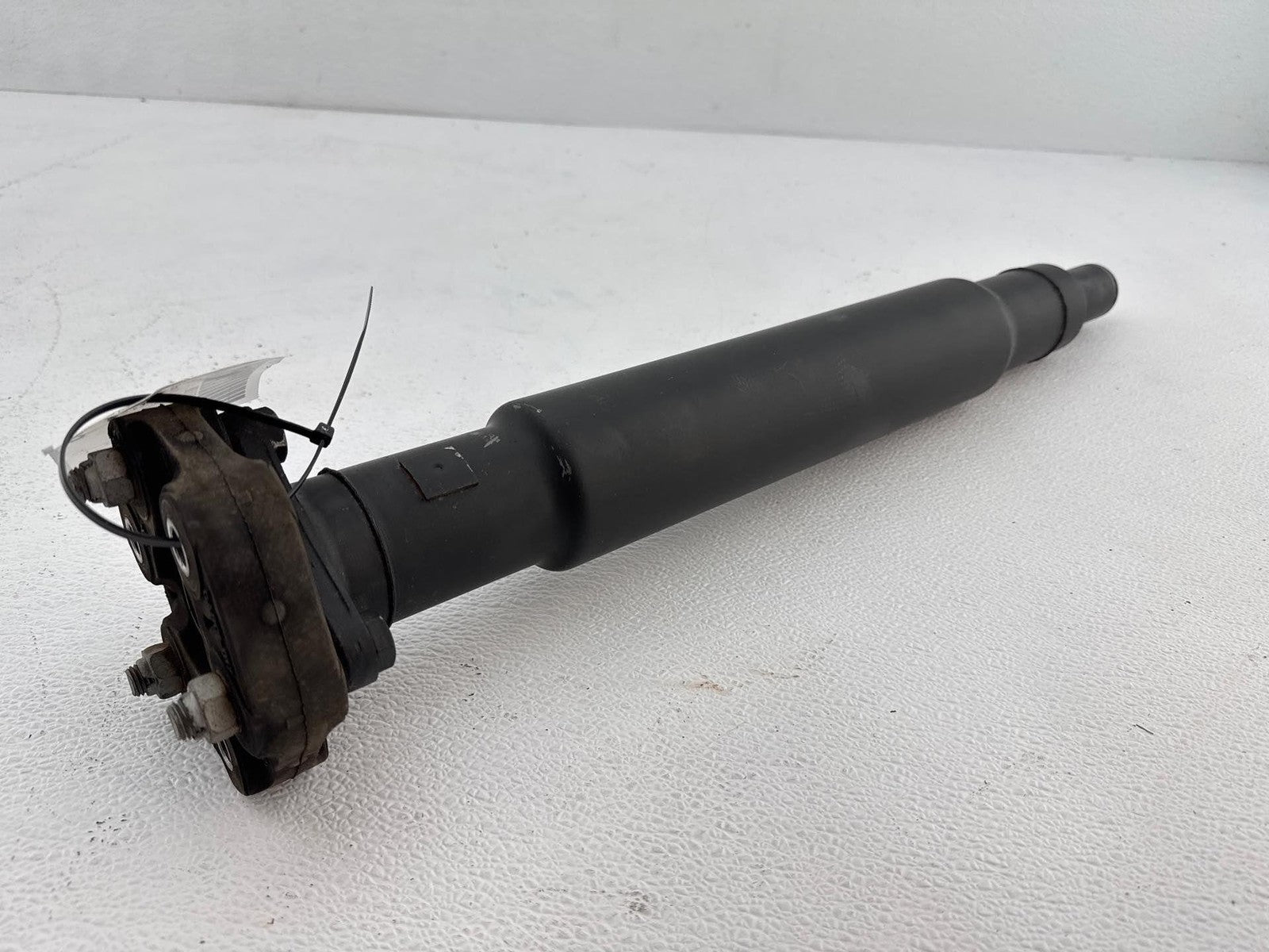 11-18 Bmw X5 E70 3.0L Rear Driveshaft Drveline Half Portion Drive Shaft Oem