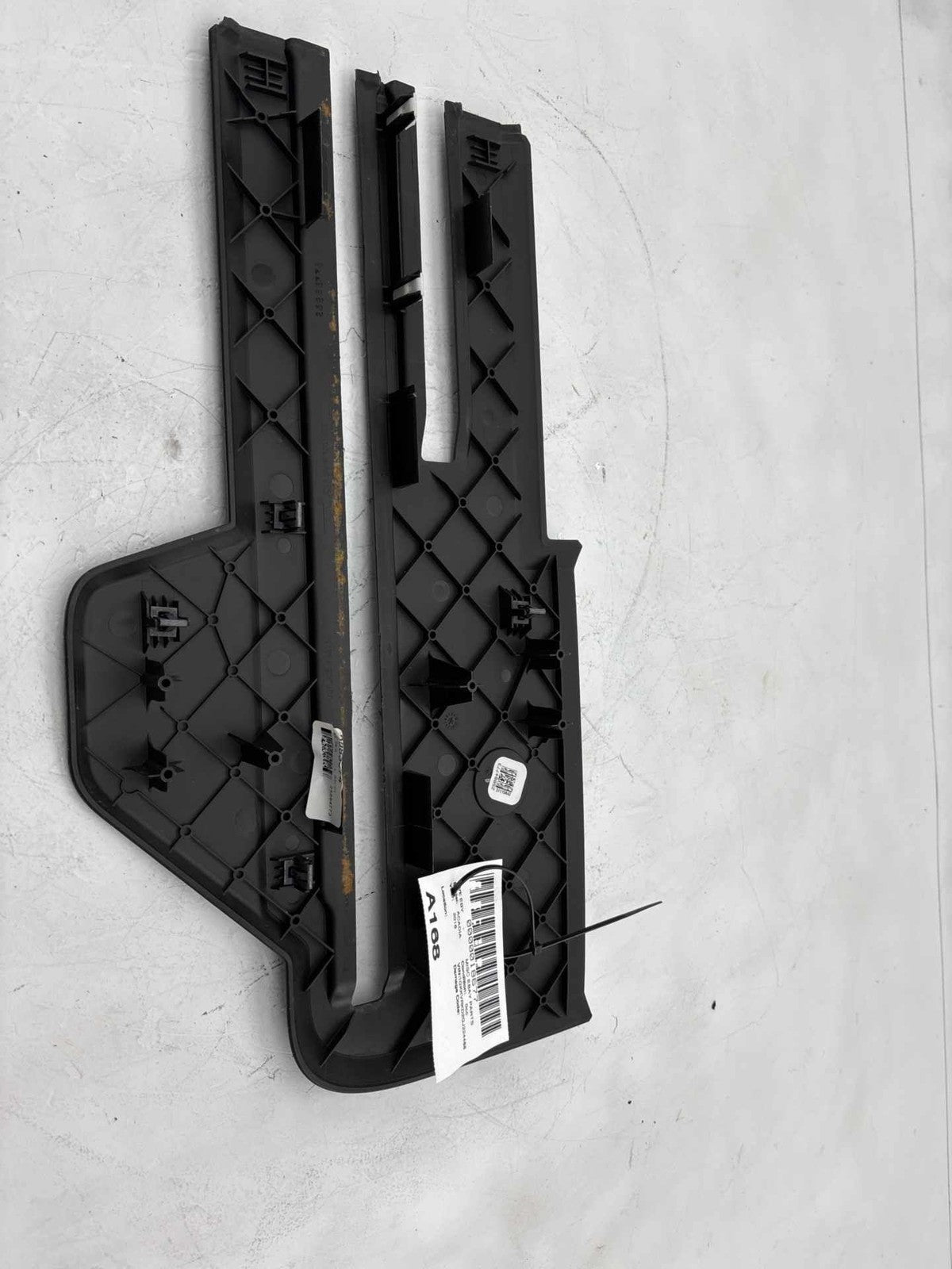 07-17 Gmc Acadia Cover, Rear Seat Track Rear Outboard Oem