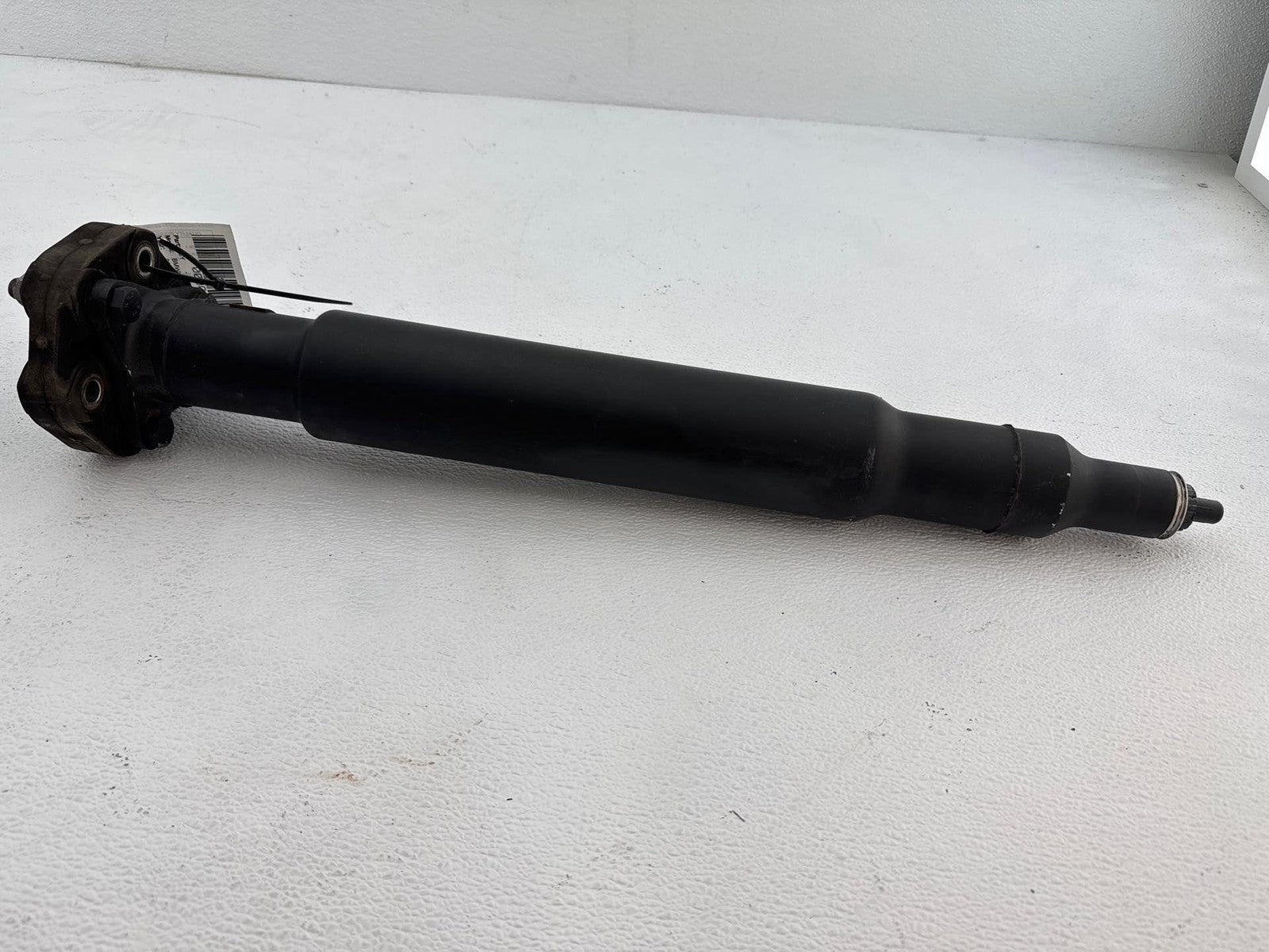 11-18 Bmw X5 E70 3.0L Rear Driveshaft Drveline Half Portion Drive Shaft Oem