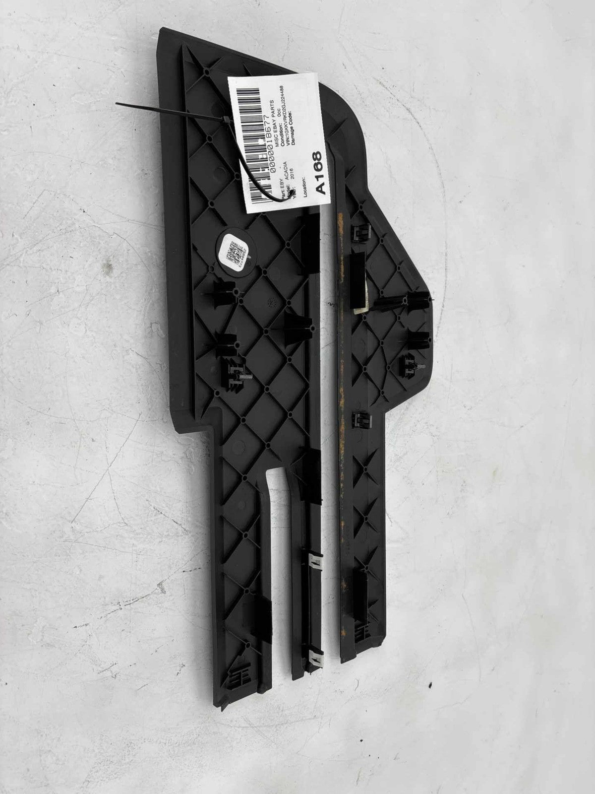 07-17 Gmc Acadia Cover, Rear Seat Track Rear Outboard Oem